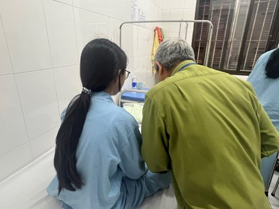 (Bài 1) Những đứa trẻ bị “bào mòn”…