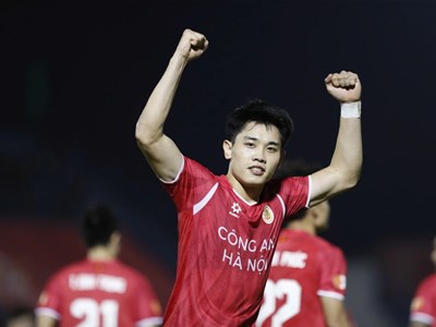 Đình Bắc bùng nổ đúng nhịp nước rút