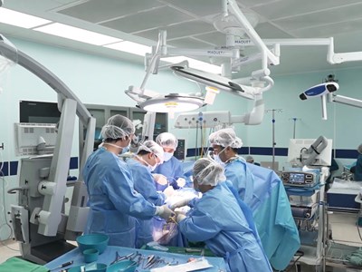Chấm dứt 17 năm động kinh kháng trị nhờ phẫu thuật đặt điện cực vỏ não tại Vinmec