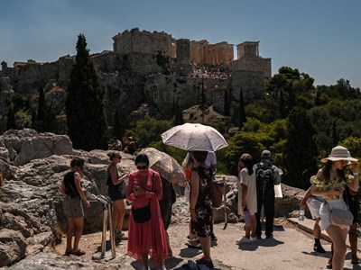 Du khách tăng kỷ lục, Athens đứng trước nguy cơ “vỡ trận”