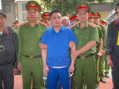 Trùm ma tuý “nổ súng” chống trả công an bị đưa ra xét xử