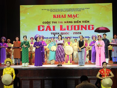 Tìm lớp kế cận từ một sân chơi nghề