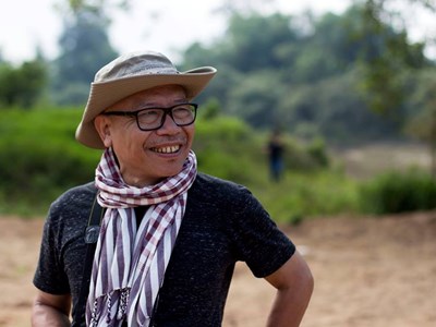  Có một nhà văn trung sĩ