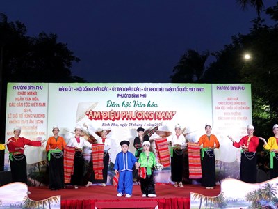 “Vừa chạy vừa xếp hàng”