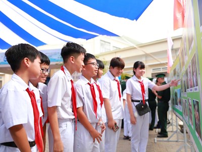 Trao tình yêu di sản cho trẻ từ sớm