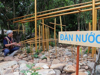  Hồi sinh đàn nước, đánh thức hồn núi rừng Ca Dong