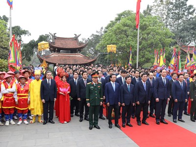 Phú Thọ: Tri ân công lao Đức Quốc Tổ Lạc Long Quân và Tổ Mẫu Âu Cơ