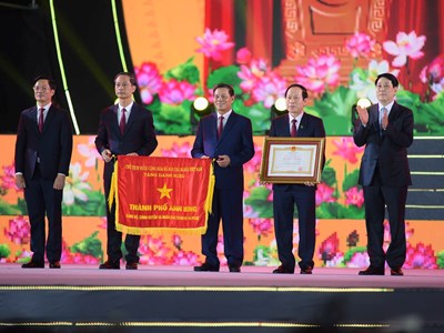 70 năm Ngày Giải phóng và khai mạc Lễ hội Hoa Phượng Đỏ 2025