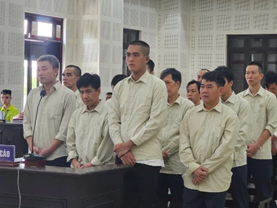 Đà Nẵng: Xét xử đường dây sản xuất, tiêu thụ hơn 1,6 triệu cuốn sách giáo khoa giả