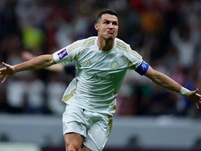 Ronaldo rời Al Nassr, cả quốc gia vào cuộc giữ siêu sao