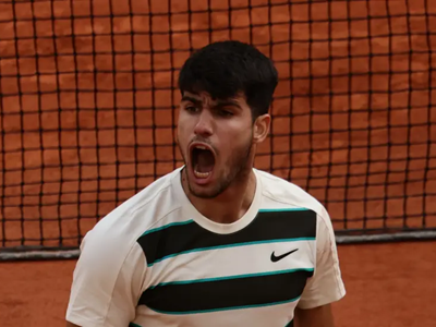 Carlos Alcaraz vô địch Roland Garros sau trận đấu để đời với Sinner