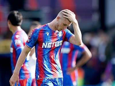 Crystal Palace bị UEFA tước suất dự Europa League, Nottingham Forest hưởng lợi