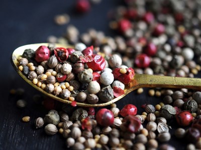 Giá tiêu hôm nay 2.11: Tăng tiếp, tiến sát mốc 148.000 đồng/kg