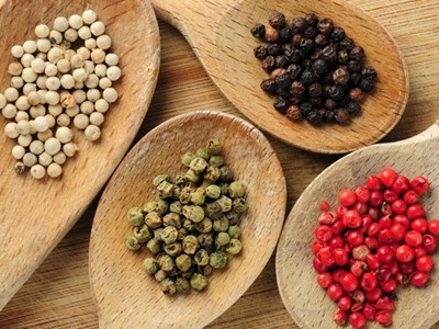 Giá tiêu hôm nay 16.11: Giảm nhẹ cục bộ, thị trường trong nước thu hẹp đà tăng