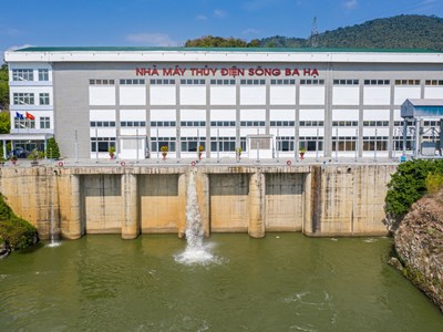 Thủy điện Sông Ba Hạ xả lũ kỷ lục, Đắk Lắk yêu cầu giảm lưu lượng để bảo vệ hạ du