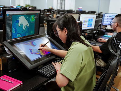 Từ “công xưởng” outsource đến trung tâm sáng tạo đa nền tảng