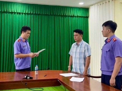 Bắt nguyên Phó thủ trưởng và điều tra viên trong vụ nữ sinh tử vong ở Vĩnh Long
