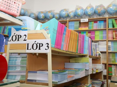 NXBGDVN khẳng định không thiếu nguồn cung sách giáo khoa, lý giải tình trạng “sốt sách” cục bộ