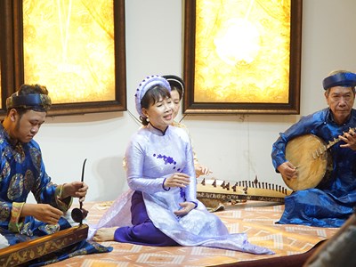 Lắp camera để giám sát, quản lý hoạt động biểu diễn Ca Huế trên sông Hương