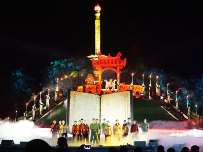 Xúc động “Bản hùng ca bất diệt” nơi đất lửa Quảng Trị