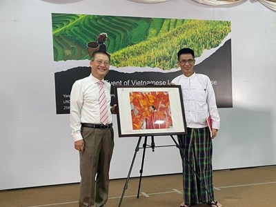 Khai giảng lớp tiếng Việt đầu tiên tại Myanmar