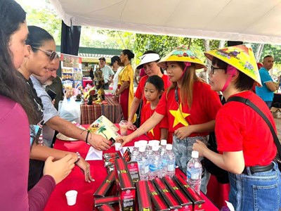  Văn hoá, ẩm thực Việt Nam gây ấn tượng mạnh mẽ tới du khách