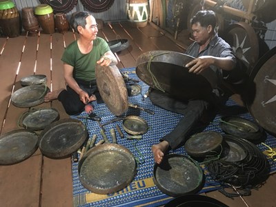 Người giữ thanh âm bản làng