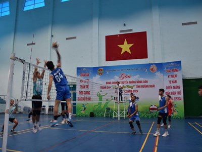 Khai mạc Giải Bóng chuyền truyền thống nông dân tranh cúp “Bông lúa vàng”