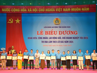 Biểu dương đoàn viên, công nhân, lao động giỏi, chủ doanh nghiệp tiêu biểu thi đua làm theo lời Bác