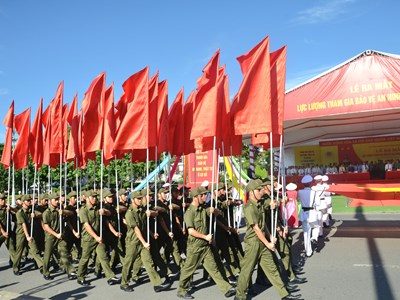 Quảng Ngãi ra mắt lực lượng tham gia bảo vệ an ninh, trật tự ở cơ sở