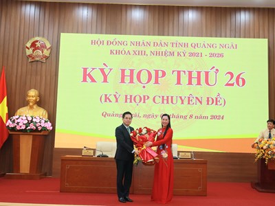 Ông Nguyễn Hoàng Giang được bầu giữ chức Chủ tịch UBND tỉnh Quảng Ngãi