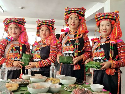 Trình diễn nghệ thuật ẩm thực dân gian các dân tộc thiểu số