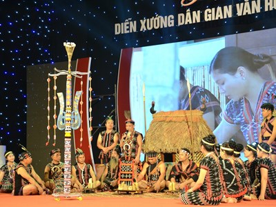 Ấn tượng trình diễn nghi lễ kết nghĩa của đồng bào Cơ Tu tỉnh Quảng Nam