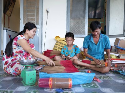 Chung tay xoa dịu nỗi đau da cam