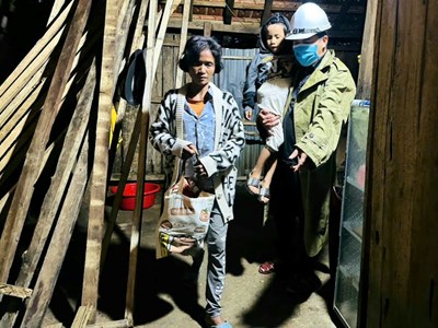 Quảng Ngãi di dời người dân ra khỏi vùng nguy cơ sạt lở đất