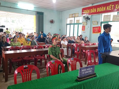 Hành hung Cảnh sát giao thông, nam thanh niên bị phạt 15 tháng tù 