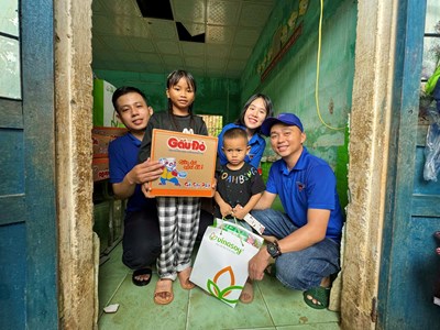 Chương trình “Đông ấm yêu thương” đến với miền núi Quảng Ngãi