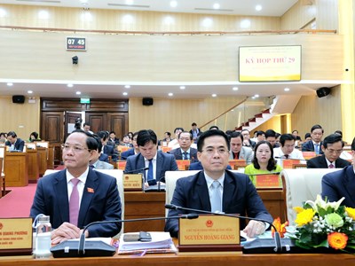 Phó Chủ tịch Quốc hội Trần Quang Phương dự khai mạc kỳ họp thứ 29 HĐND tỉnh Quảng Ngãi 