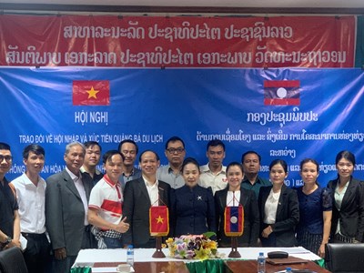 Hiệp hội Du lịch Quảng Ngãi khảo sát và xúc tiến du lịch tại Lào