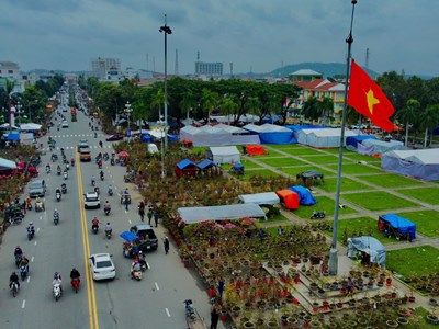 Hơn 146 tỉ đồng nâng cấp, chỉnh trang trục đường Phạm Văn Đồng và quảng trường