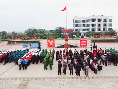 Lễ chào cờ đón chào năm mới 2025 trên đảo Lý Sơn