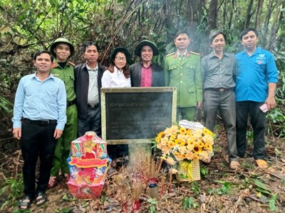 Viếng Di tích lịch sử anh hùng liệt sĩ, bác sĩ Đặng Thùy Trâm