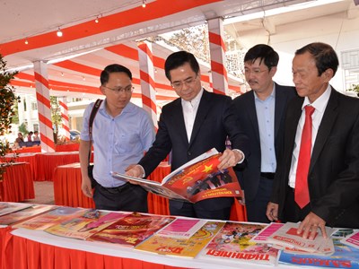 Gần 200 ấn phẩm trưng bày ở Hội Báo Xuân Ất Tỵ 2025