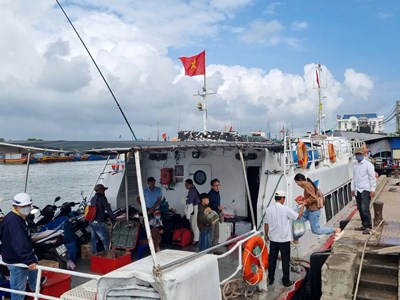 Lên phương án đưa người dân về đảo Lý Sơn về đón Tết 
