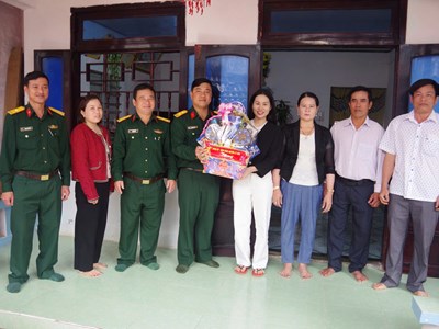 “Bóng hồng” duy nhất ở đảo Lý Sơn tình nguyện nhập ngũ