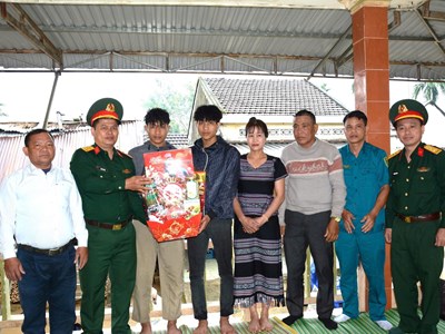 Nhiệt huyết của tuổi trẻ Hrê trong mùa tòng quân