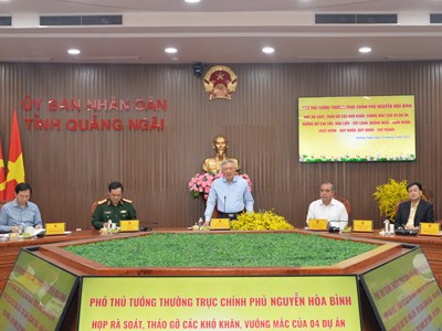 Phó Thủ tướng Thường trực Chính phủ Nguyễn Hòa Bình làm việc tháo gỡ vướng mắc liên quan 4 dự án cao tốc