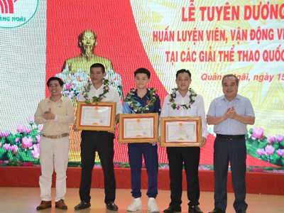 Quảng Ngãi tuyên dương, khen thưởng HLV, VĐV đạt thành tích xuất sắc