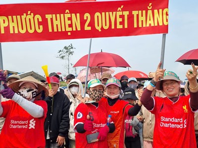 Giải Đua thuyền truyền thống ở bãi biển Phước Thiện