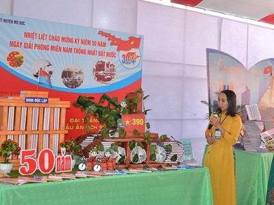 Ấn tượng Hội thi Xếp sách nghệ thuật “Quảng Ngãi – Đất mẹ anh hùng”